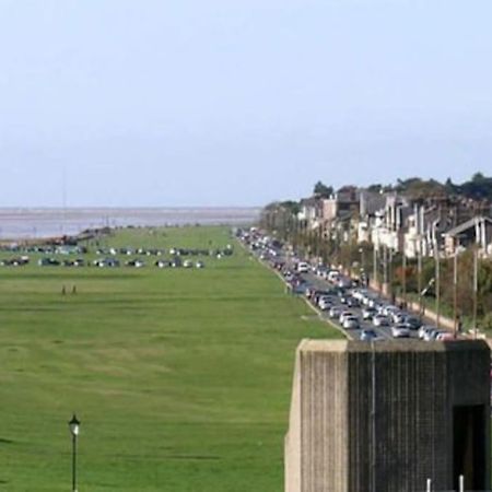 2 Bed Sleeps 6 Beach Retreat St Annes On Sea Villa Lytham St Annes Eksteriør billede