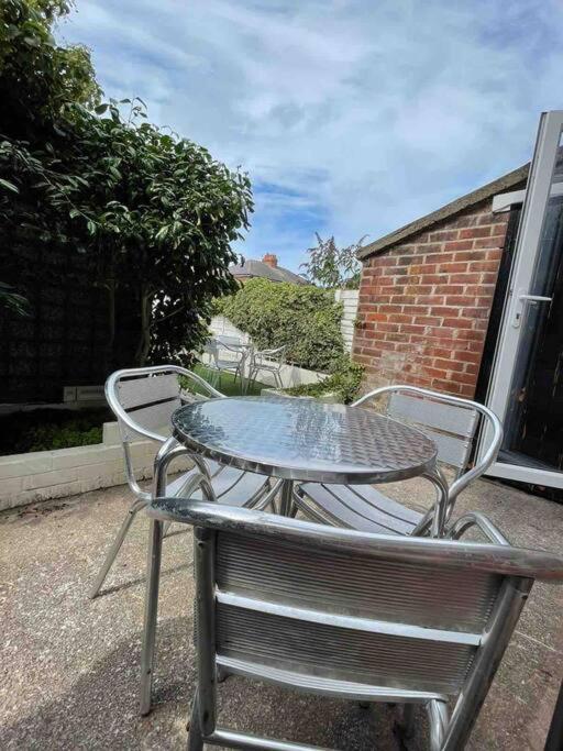 2 Bed Sleeps 6 Beach Retreat St Annes On Sea Villa Lytham St Annes Eksteriør billede