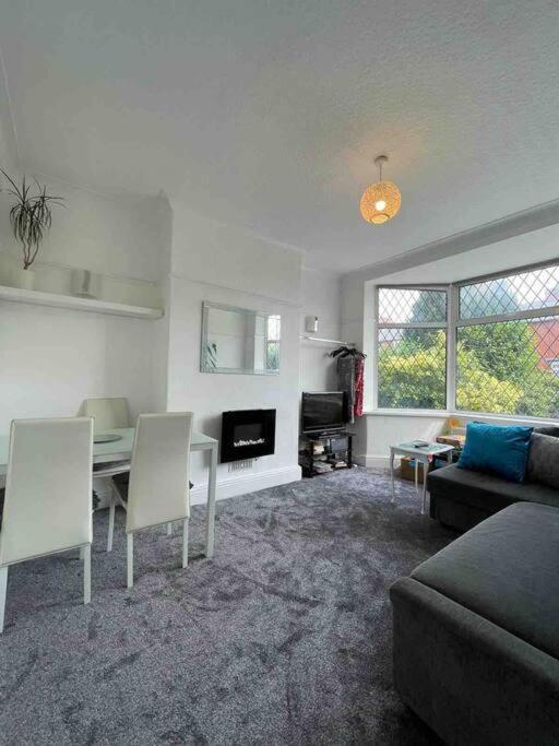 2 Bed Sleeps 6 Beach Retreat St Annes On Sea Villa Lytham St Annes Eksteriør billede