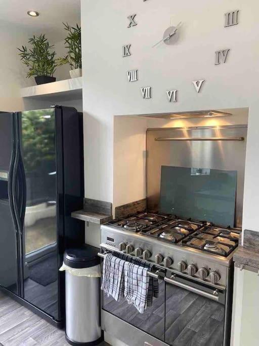 2 Bed Sleeps 6 Beach Retreat St Annes On Sea Villa Lytham St Annes Eksteriør billede