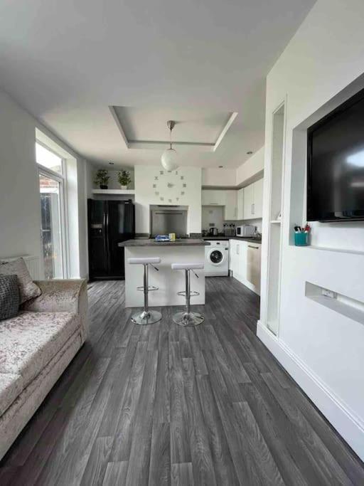2 Bed Sleeps 6 Beach Retreat St Annes On Sea Villa Lytham St Annes Eksteriør billede